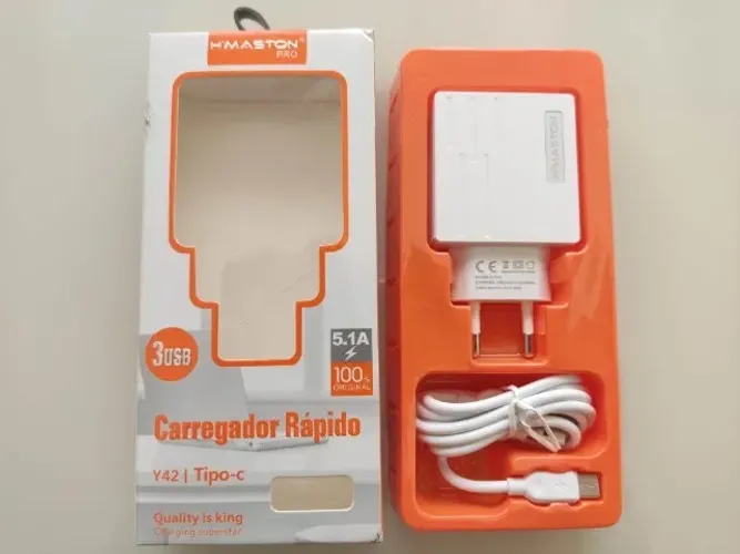 Carregador H'maston com 3 Usb + cabo tipo C