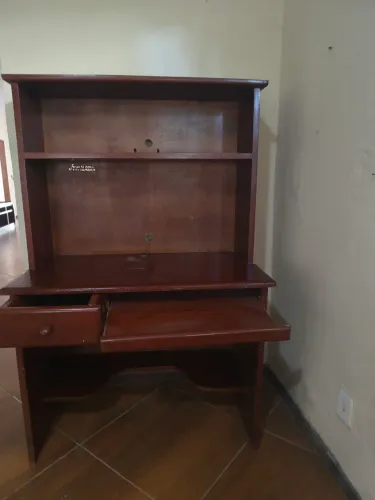 Vendo escrivaninha