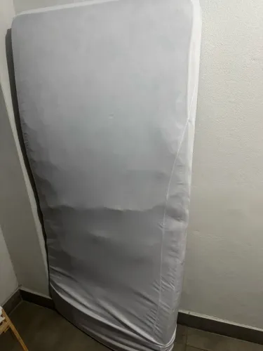 Vendo colchão solteiro