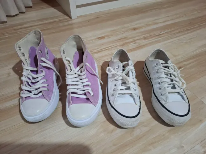 Vendo dois pares All?star...converse por 200.00