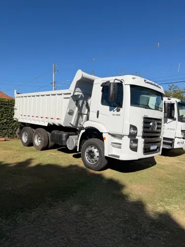 VW 31-320 6x4 CAÇAMBA ROSSETI 16 M3 2010