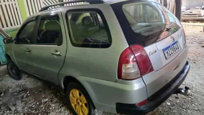 Fiat Palio Weekend ELX 1.3 MPI Flex 8V 4P 2005