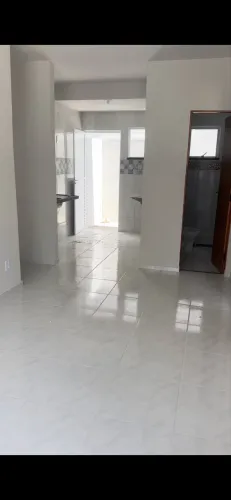 Alugo apartamento 650,00
