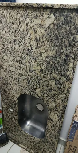 Pia de Granito 1,25 x 0,60 com Cuba de Inox - Excelente Estado