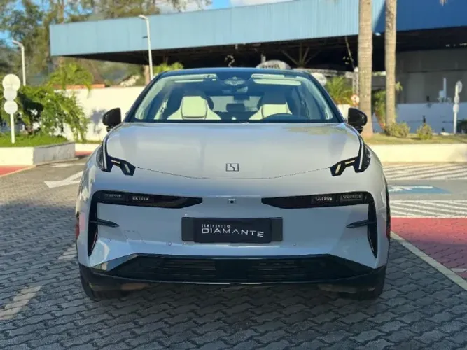 Zeekr X Flagship Flagship (elétrico) 2025