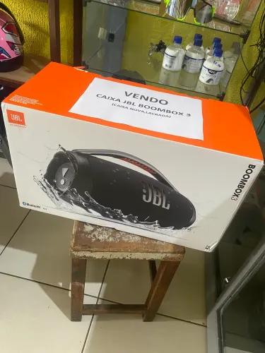 Caixa de som JBL boombox 3
