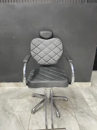 Cadeira Reclinável para Salão ou Barbearia