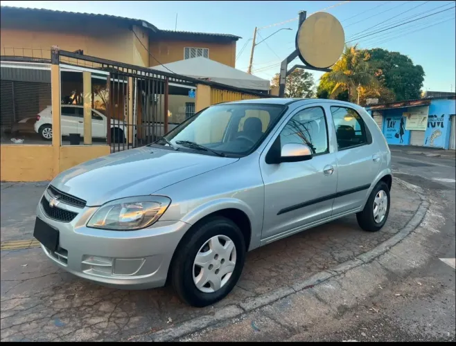 Chevrolet Celta Life/ LS 1.0 MPFI 8V Flexpower 3P 2012
