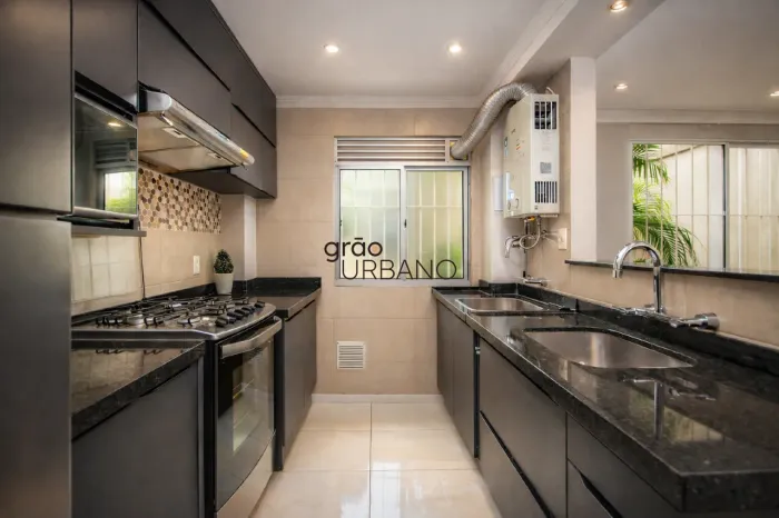 Apartamento semi-mobiliado para locação no Bairro