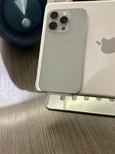 Iphone 15 Pro 256 LOJA FÍSICA bateria 91%
