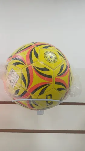 Bola de futebol infantil