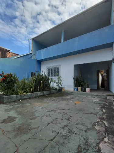 Imóvel bem localizado na zona Sul, bairro São Lázaro.
