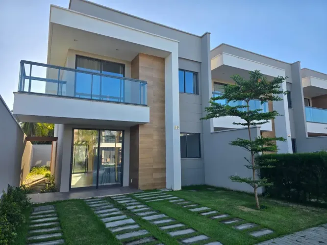 Locação de Casa Moderna no Eusébio de 4 Dormitórios, Próximo ao Colégio Ágape, Fácil acess