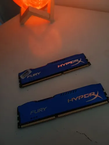 Memória RAM HyperX DDR3 1600MHz (2x8GB - 16GB)
