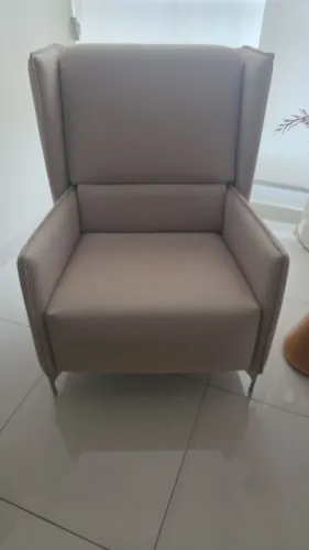Poltrona de escritório de alto acabamento