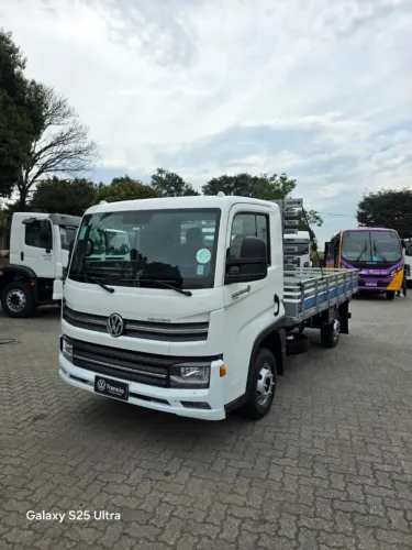 VW Delivery Express 2022/2023 | CNH B | Baixa KM | Com Carroceria