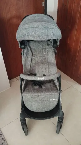 Carrinho de Bebê Burigotto Genius - Cinza