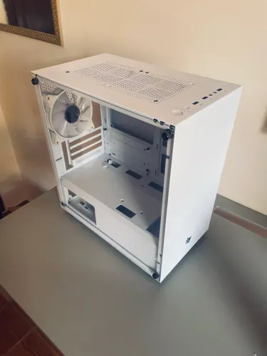 Gabinete branco (com ventoinhas e caixa)