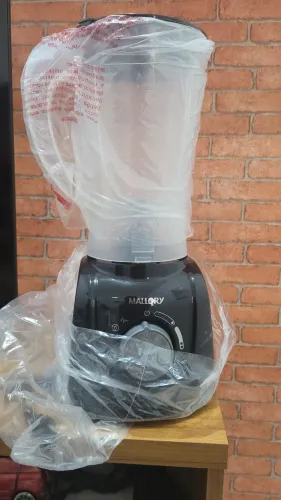 Vende-se liquidificador Mallory Fast Mix novo, sem uso. Tirado da caixa apenas para foto