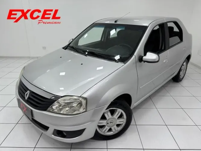 Renault Logan Expression Hi-flex 1.6 8V 4P 2013