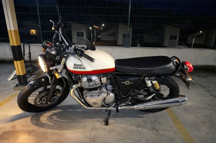 Royal Enfield Interceptor 650cc - 2021/2021 - Baixa KM
