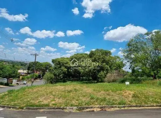 Terreno à venda no Condomínio Terras de Itaici em Indaiatuba/SP