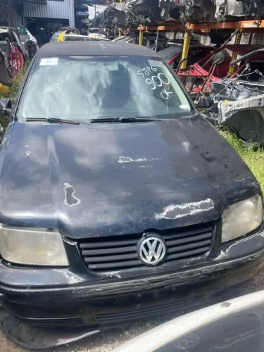 Peças Sucata - VOLKSWAGEN BORA 2.0 2001 Lataria-Acessórios-Mecânica