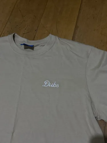 Camiseta Dubs