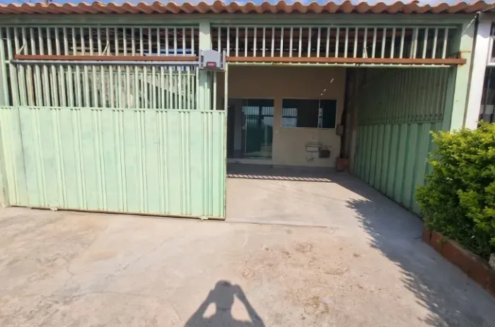 Casa Térrea no Recanto das emas - 106 (perto do tatico)