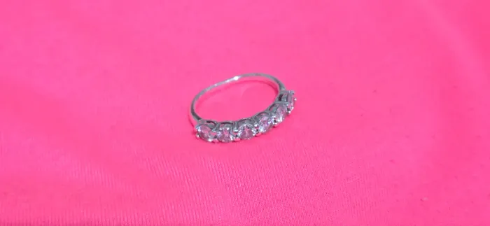 Anel moissanite num 17