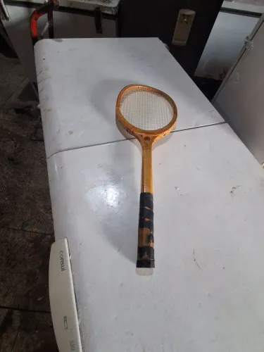 Raquete antiga relíquia marca sulina 900