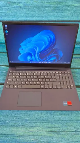 *Leia* Notebook Gamer Lenovo Ideapad 330s i5 8GB 1128GB Radeon 3d Win11