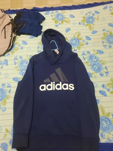 Moletom adidas 