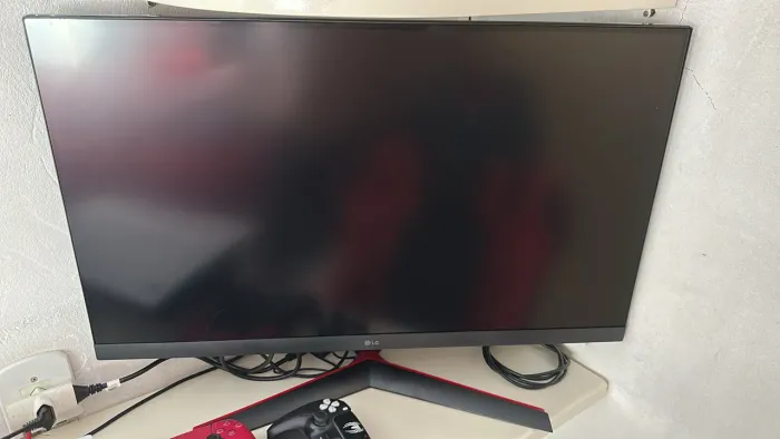 Vende-se Monitor LG 31,5? UltraGear