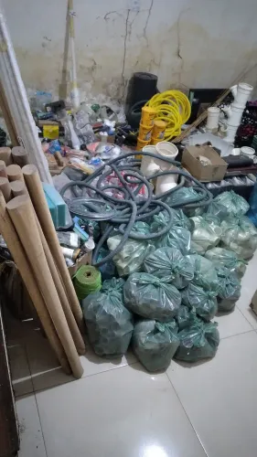 Vendo todo material pra vc colocar sua loja de depósito de construção .enteresados chama n