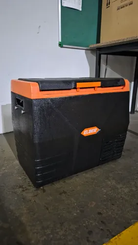 Geladeira Portátil Elber Black 35 Litros 12V/24V