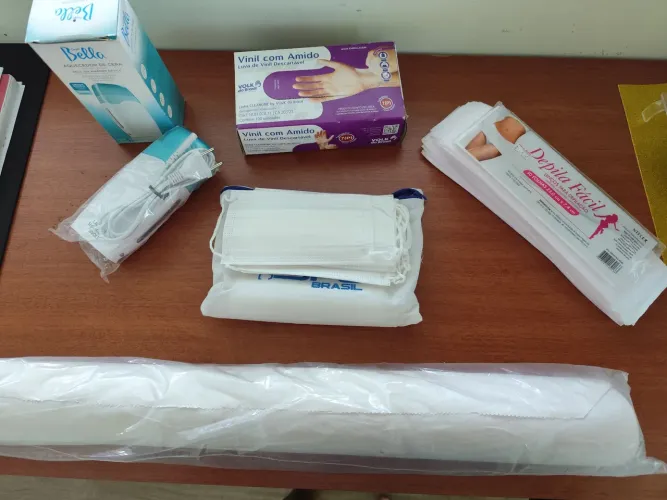 Kit depilação ( Retirada em nova Almeida)