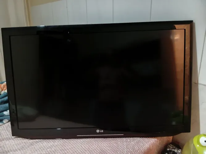 Vendo televisão seminova 49polegadas