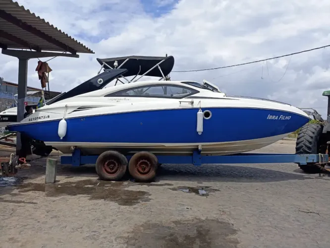 Lancha 27 pés