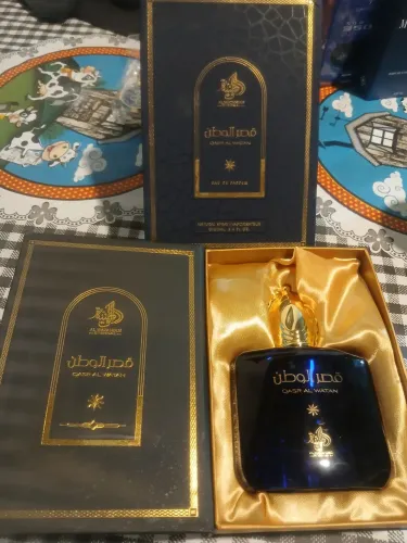Vendo perfume Al Wataniah eternal QSR AL WATAN 100ML