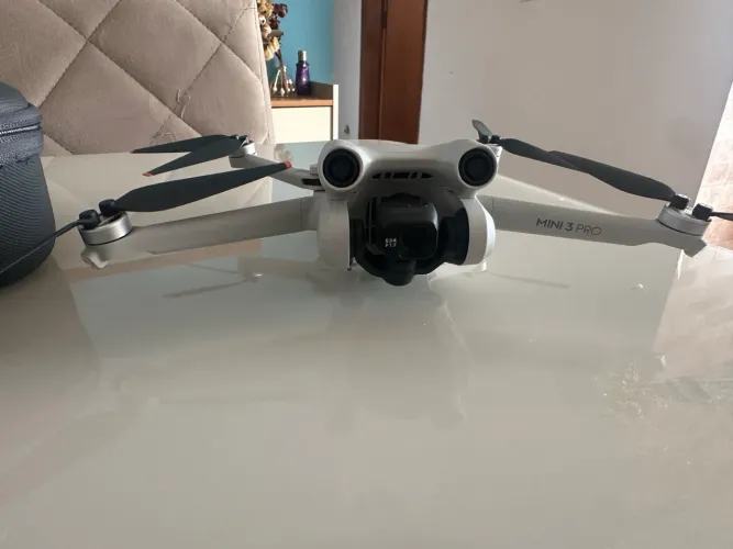 Dji Mini 3 Pro - 8 ciclos, novinho