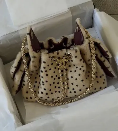 Bolsa couro Legítimo modelo italiano dalmatian pelúcia da Chanel 