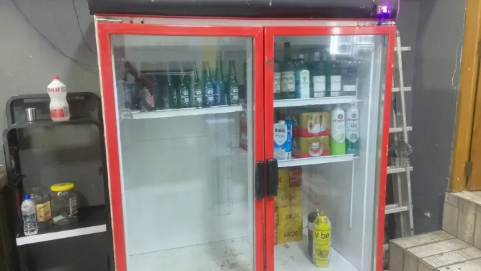 Geladeira expositora duas portas 