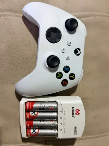 Combo controle série s + carregador 4 pilhas 300 passo cartão