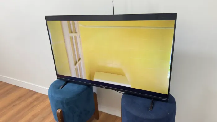 TV AOC 43