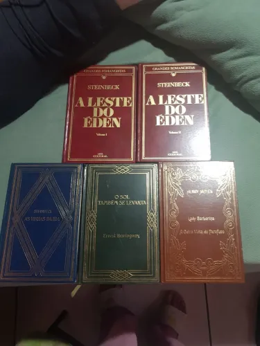 Coleção internacional grandes romancistas
