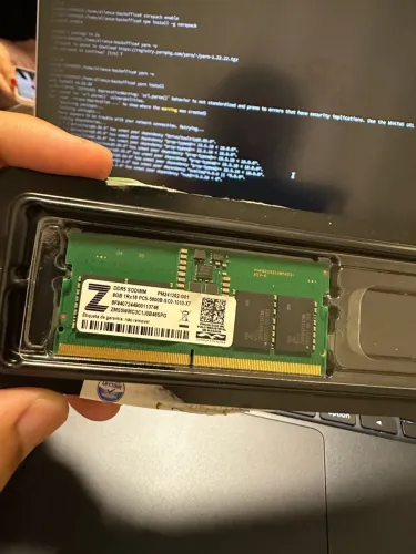 Memória RAM 8GB DDR5 5600MHz Notebook