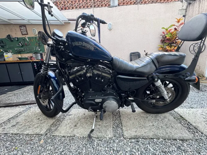 Iron883 revisão feita,remapeada e pneus novos.
