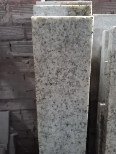 Granito bruto para beirada  de rumo,piscina ,etc 