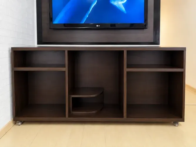 Rack para TV Grande com Rodízios para sala
